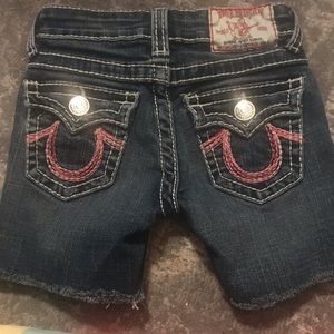 Pre owned True Religion Little girls shorts size6